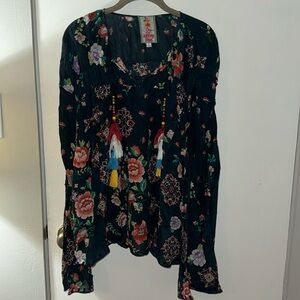 Johnny Was XL rayon top, with tassel’s intact